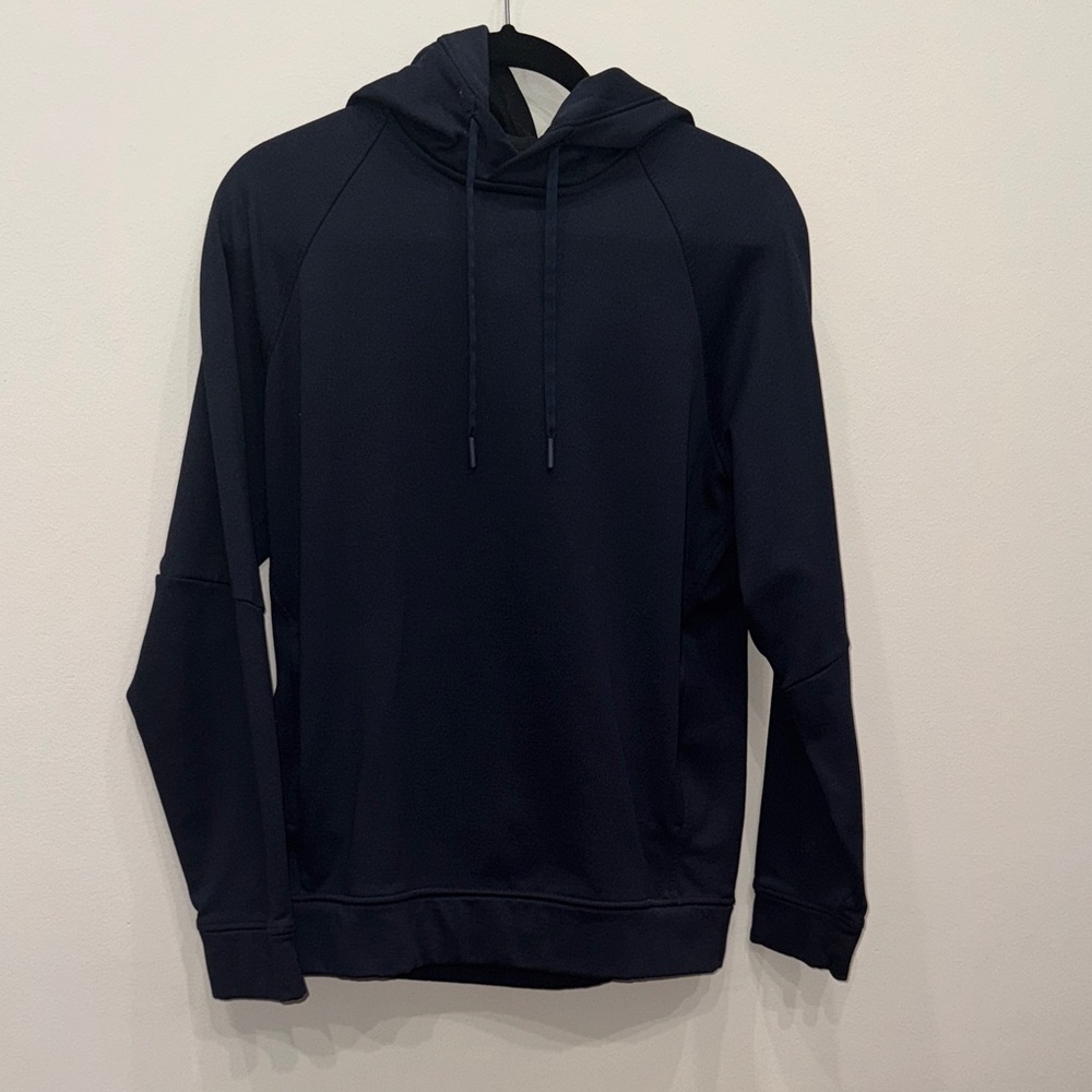 Lululemon Men's Black Hoodie